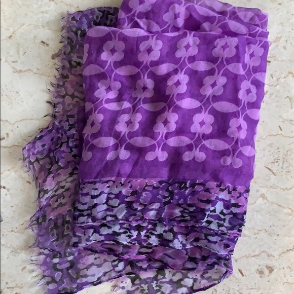 Scarf - Picture 1 of 1